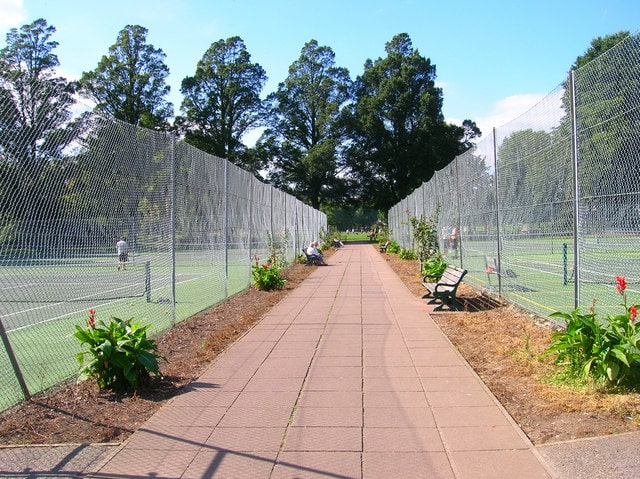 book tennis courts